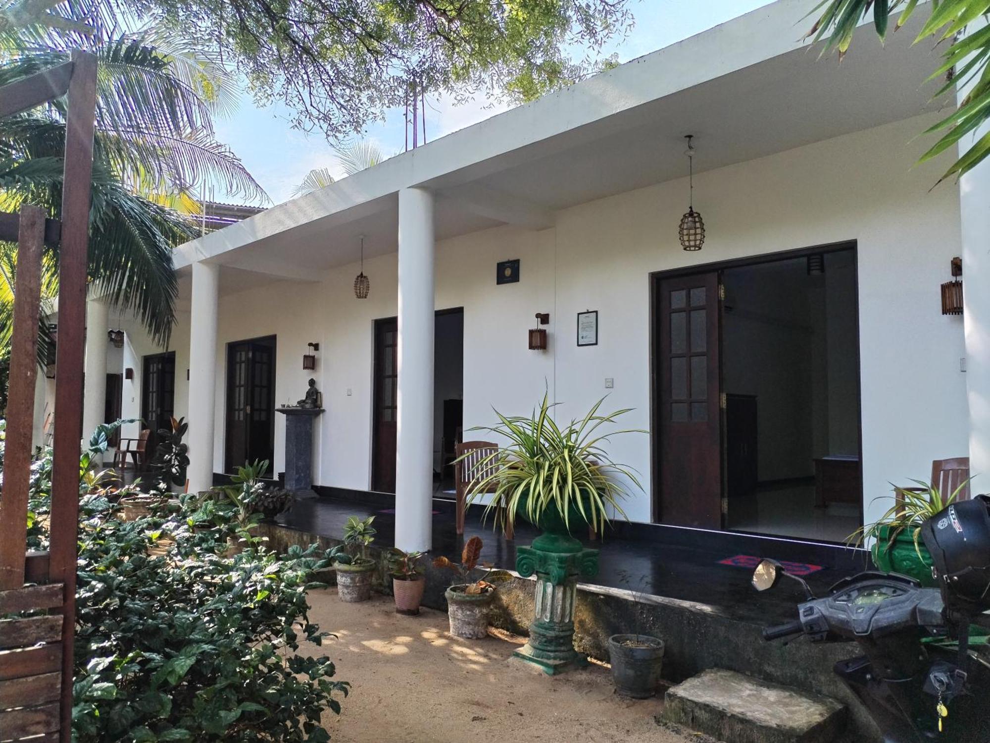 Leen Tangalle Exterior photo