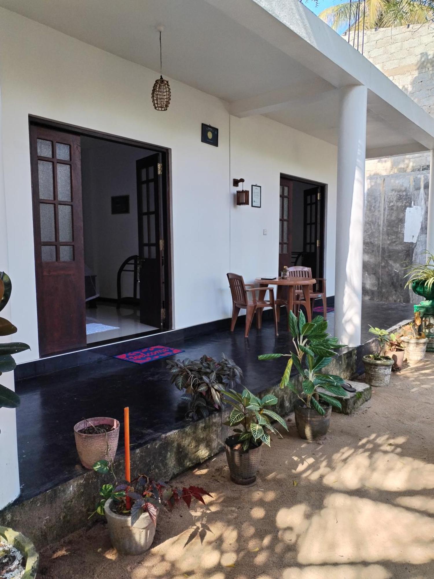 Leen Tangalle Exterior photo